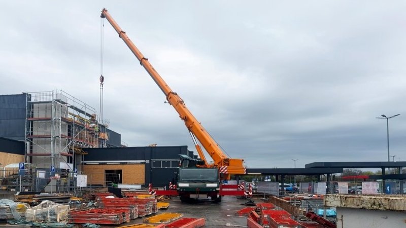 Crane System Setups Reducing Manual Handling Risks