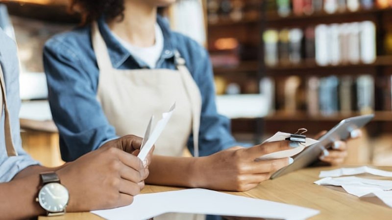 Modern Payroll Practices in the Restaurant Industry