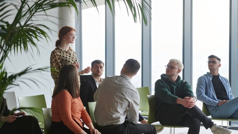 Professional Networking and Knowledge Exchange at Corporate Gatherings