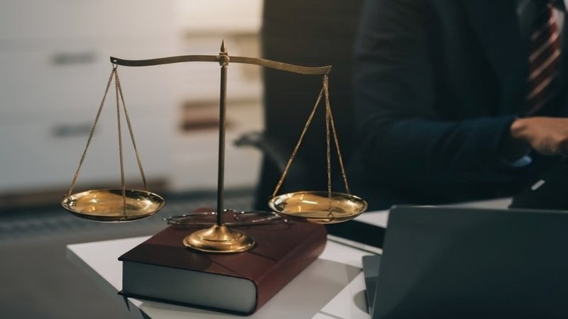 Savannah Car Accident Lawyer Handling Insurance Claims