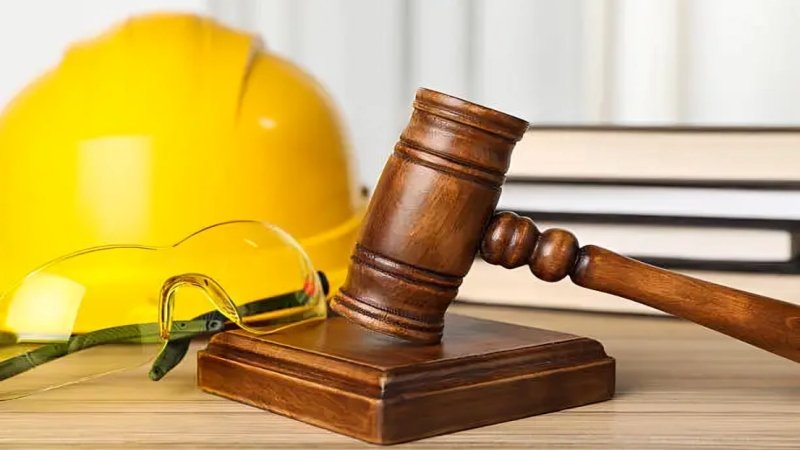 Workmens comp Charleston SC attorney reviewing injured framer's claim